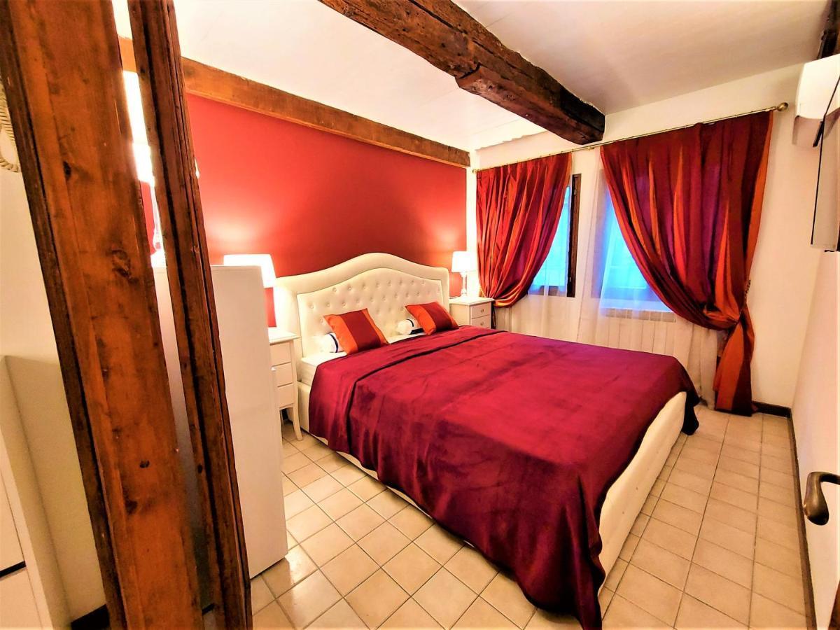 Palazzo Del Sale, Rialto Apartment Venice Exterior photo